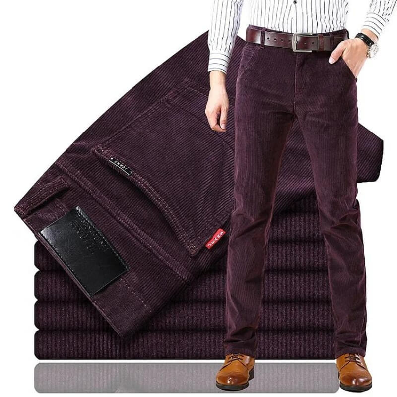 Men's straight-fit corduroy trousers with belt loops and long legs