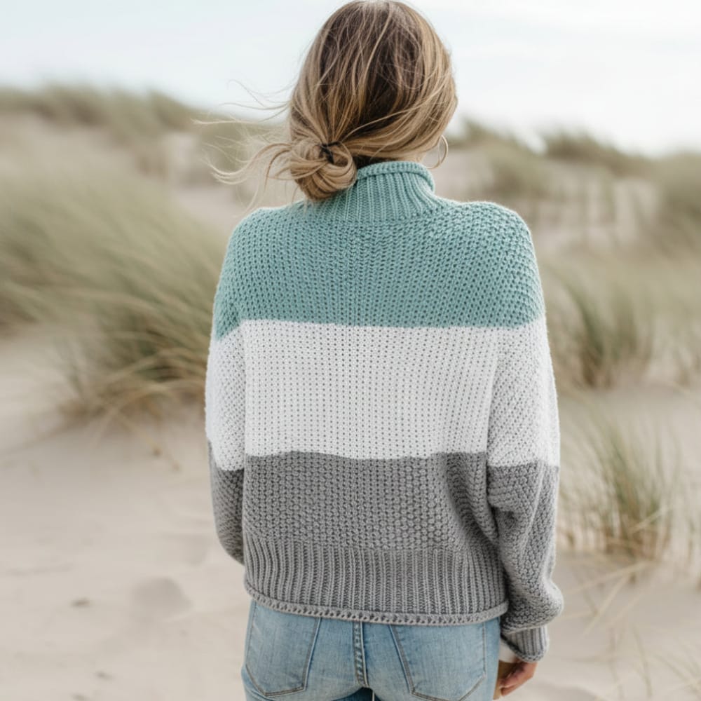 Women’s Colour Block Textured Knit Mock Neck Sweater