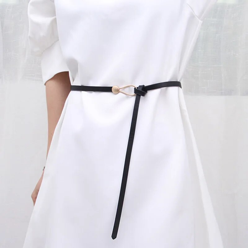 Women’s Skinny Leather-Look Waist Belt with Metallic Hook Buckle